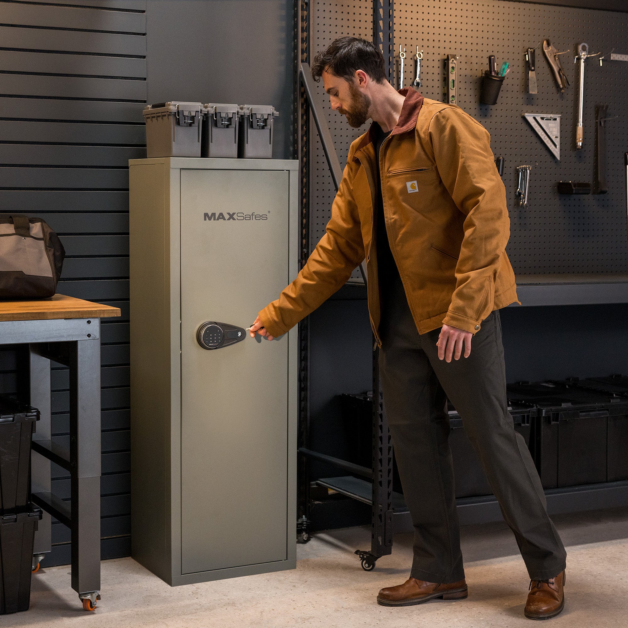 MAXSafes® Keypad 18 Gun KD Cabinet